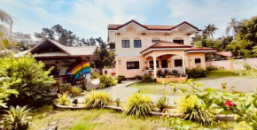 Chateau La Princesa with cozy garden & bar
